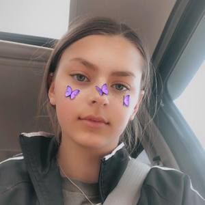 Meet your Posher, Launa